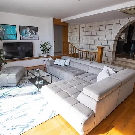 Villa Vera *